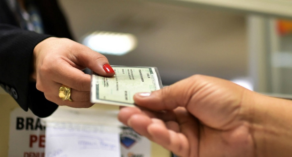 Agendamento de identidade em Porto Alegre tem novos telefones - IGP-RS